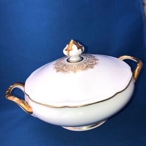 Seltmann Weiden Serving Bowl, Lid 8 Bavaria State Gold Theresia cream vintage.